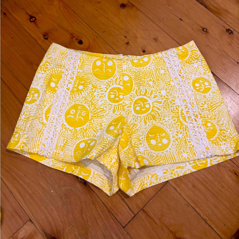 Lilly Pulitzer Liza Shorts size 2